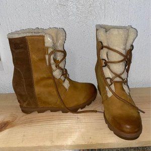 Sorel Boots - ONLY WORN ONCE